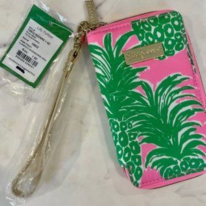 Lilly Pulitzer Iphone Wristlet